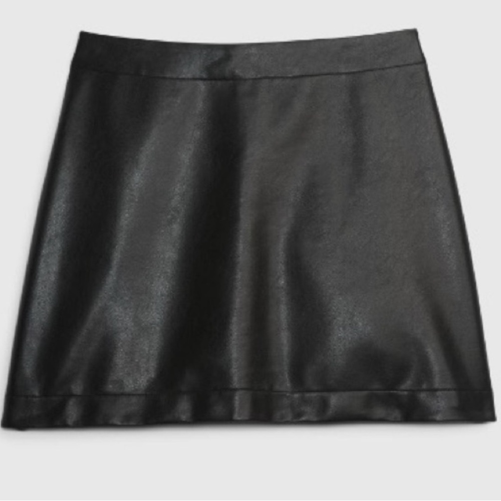 GAP Black vegan leather skirt